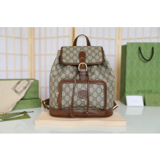 GUCCI 인터로킹 G로고 백팩 (674147)