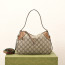 GUCCI GG 엠블럼 스몰 숄뎌백 (815218)