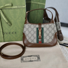 GUCCI 재키1961 GG수프림 크로스백 (637092)
