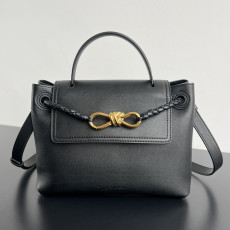 BOTTEGA VENETA 스몰 차오차오 (835835)