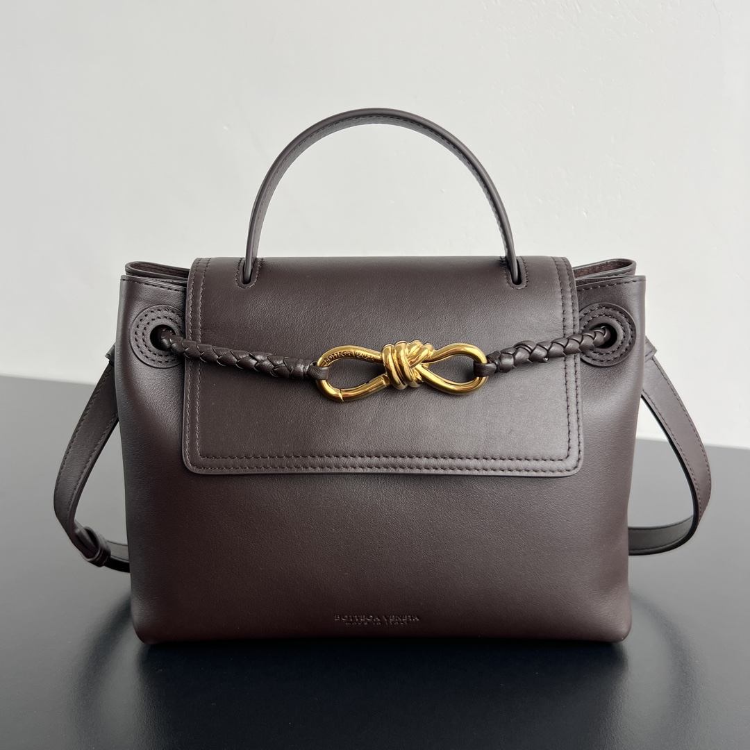 BOTTEGA VENETA 스몰 차오차오 (835835)