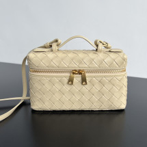 BOTTEGA VENETA 뱅뱅 베니티 케이스 (789109)