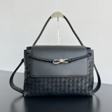 BOTTEGA VENETA 미디엄 안디아모 메신저 백 (815781)