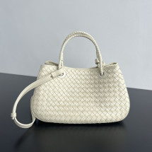 BOTTEGA VENETA 바스켓 (815781)