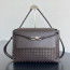 BOTTEGA VENETA 미디엄 안디아모 메신저 백 (815781)