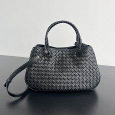 BOTTEGA VENETA 바스켓 (815781)