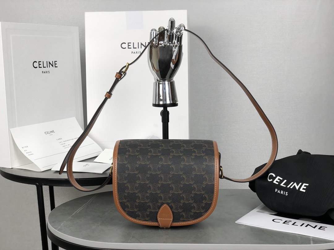 CELINE 폴코 백