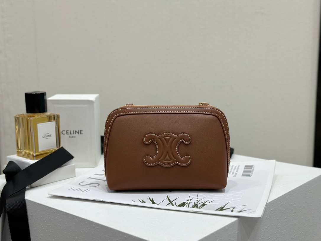 CELINE 체인 클러치