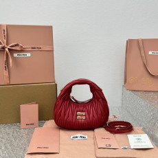 MIUMIU wander 호보백