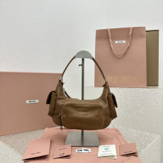 MIUMIU Leather 호보백