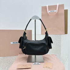 MIUMIU Leather 호보백