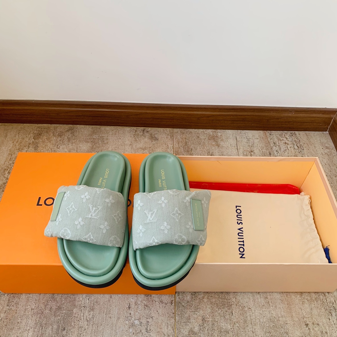 Louis Vuitton 풀 플로우 플랫 컴포트 뮬