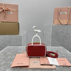 MIUMIU Leather 트릭백