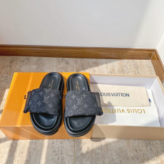 Louis Vuitton 풀 플로우 플랫 컴포트 뮬