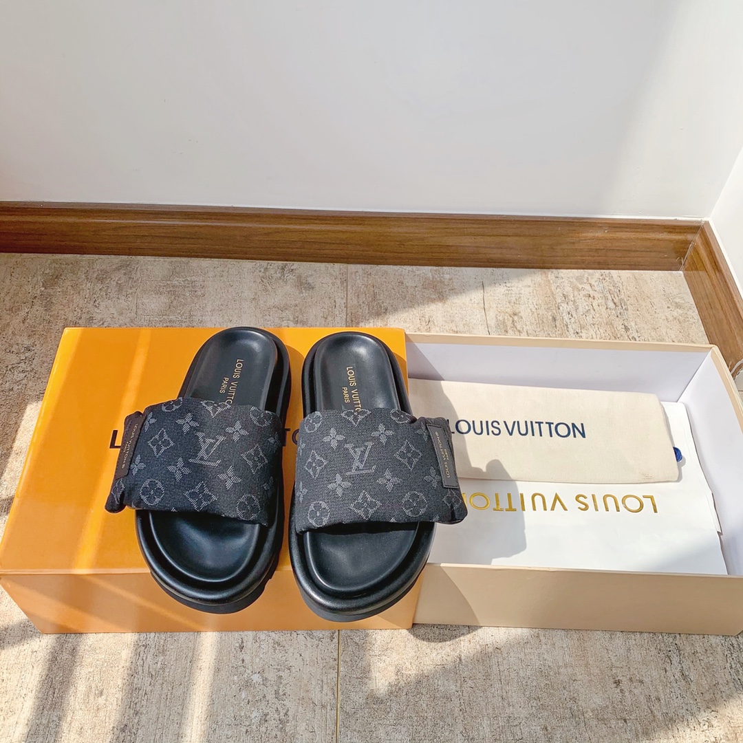 Louis Vuitton 풀 플로우 플랫 컴포트 뮬