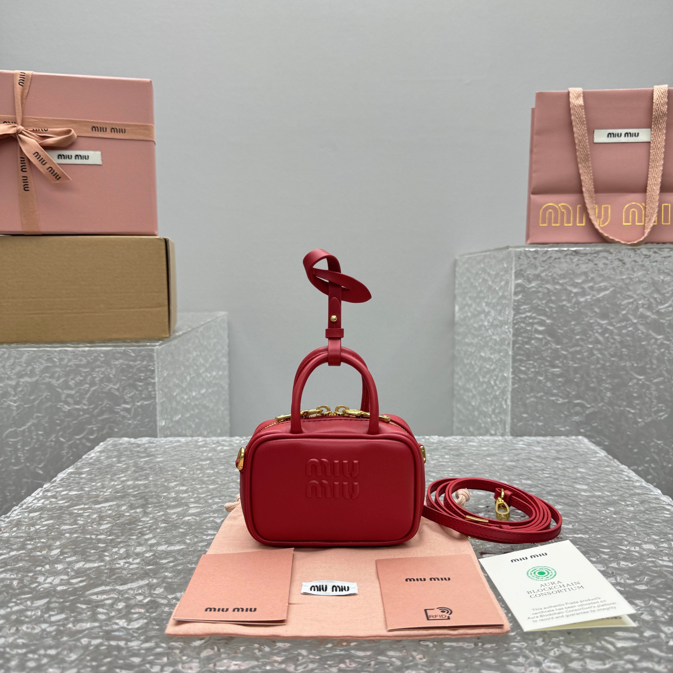 MIUMIU Leather 트릭백