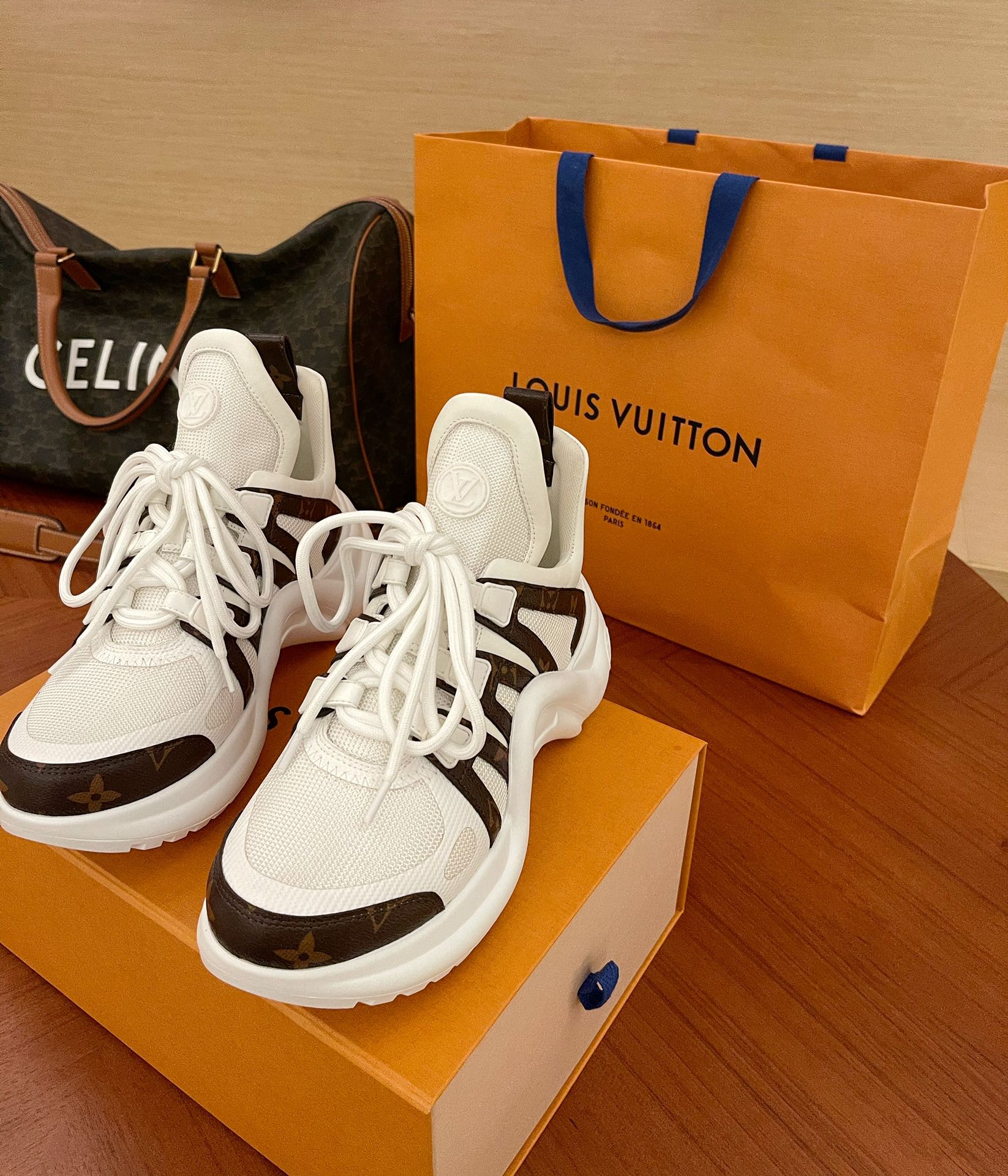 Louis Vuitton 아치라이트 스니커즈