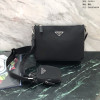 PRADA 리나일론 및 사피아노 가죽 숄더백