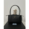 PRADA 달링 미디엄 가죽 숄더백