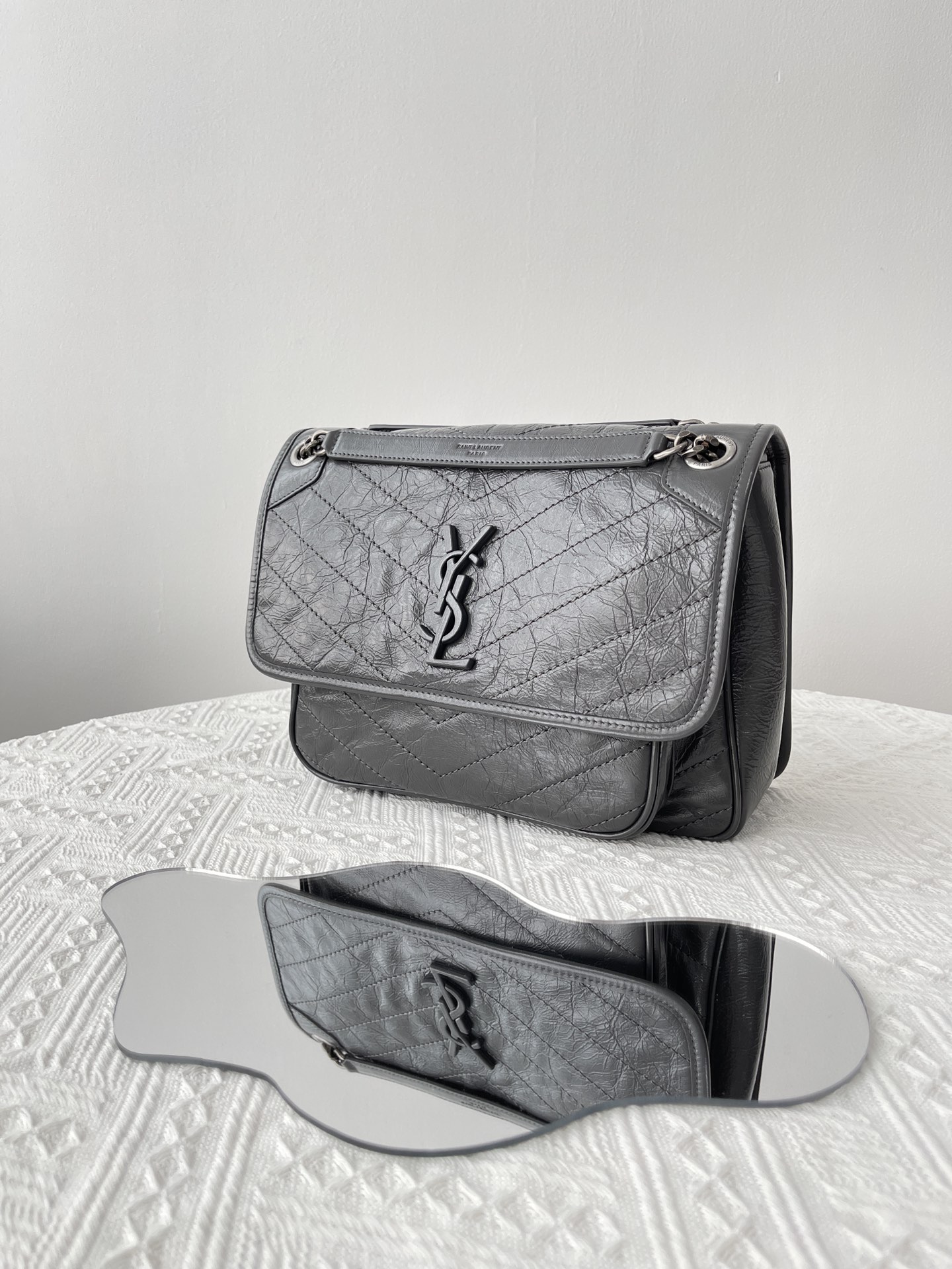 YSL NIKI 미디엄