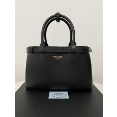 PRADA 버클 스몰 가죽 핸드백