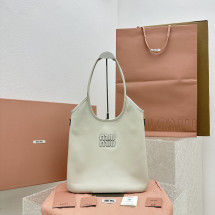 MIUMIU  아이비 토트백