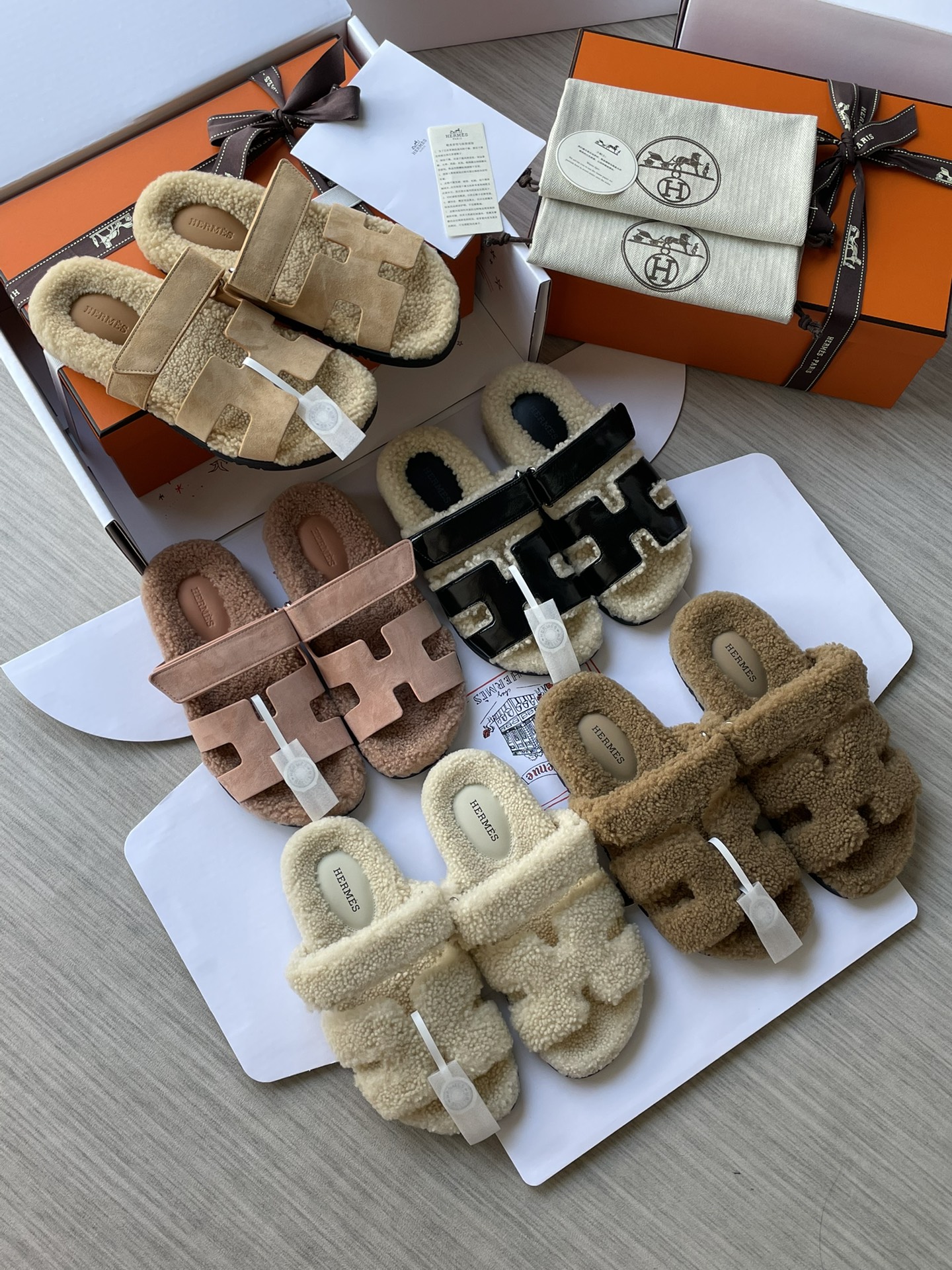 HERMES 퍼 슬리퍼