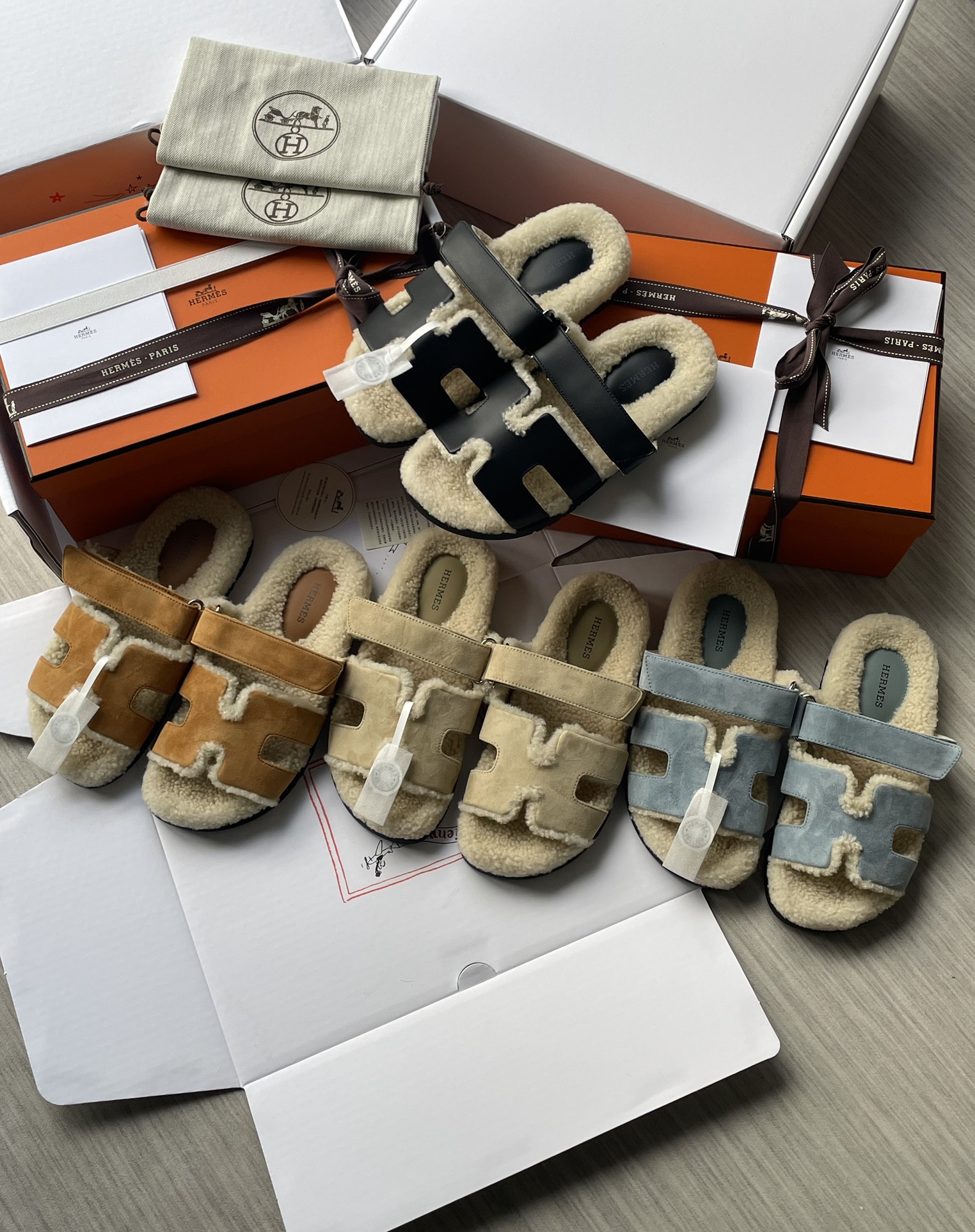 HERMES 퍼 슬리퍼