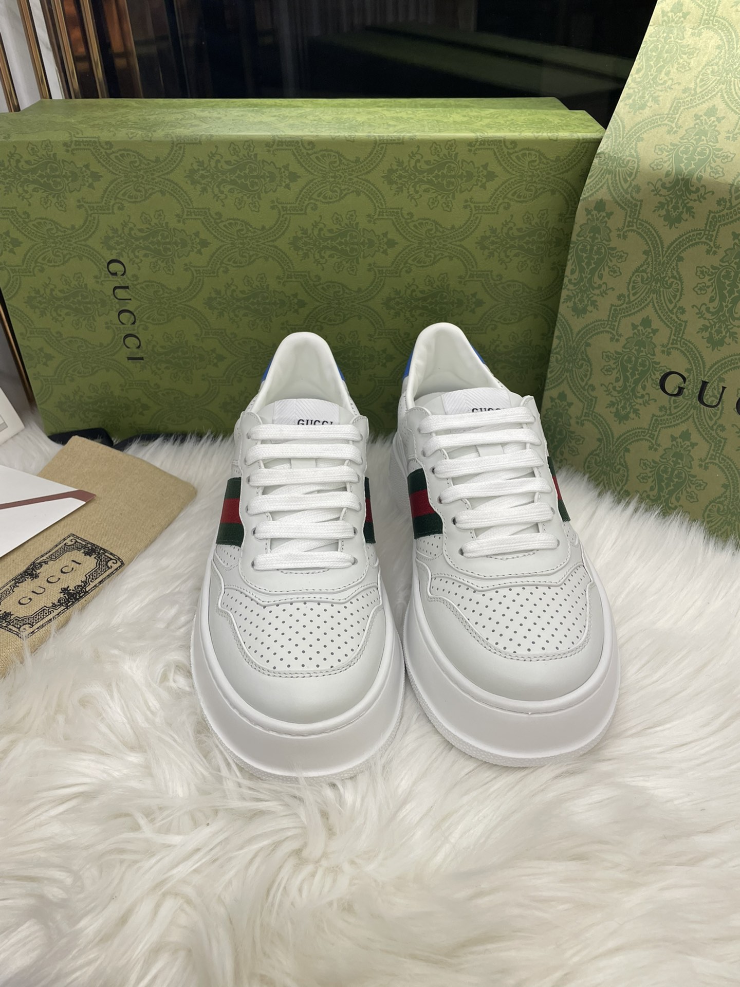 GUCCI 운동화(여)