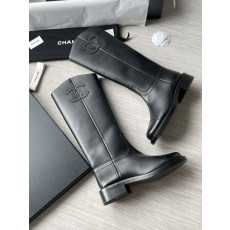 CH*NEL  부츠