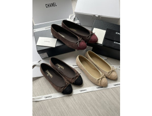 CH*NEL 스웨이드 플랫