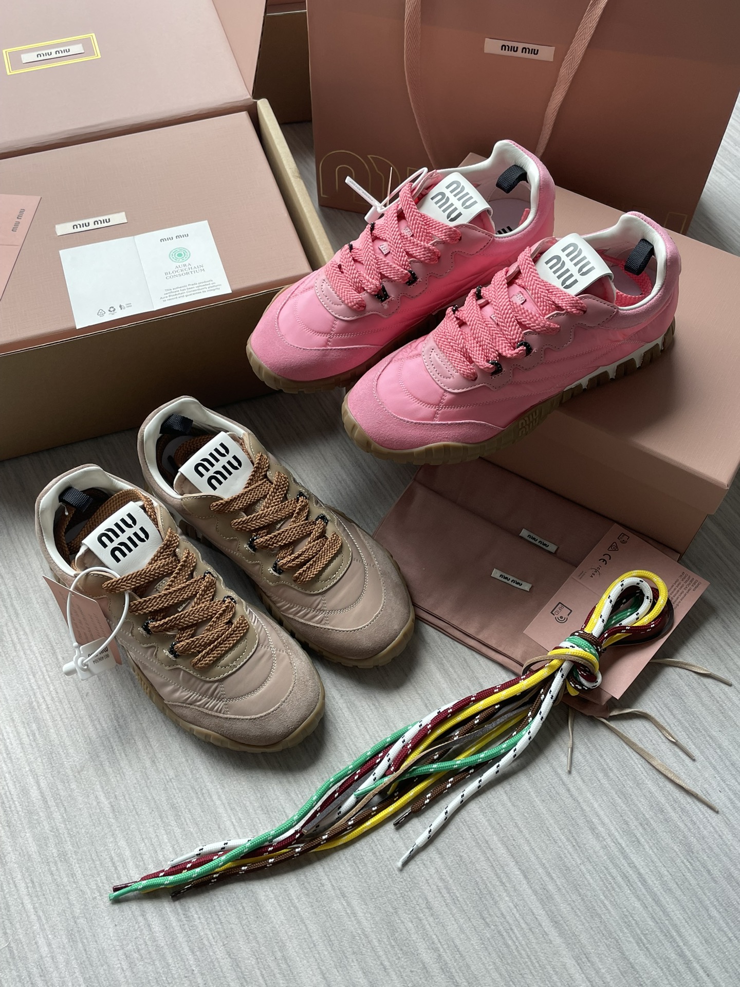 miumiu 운동화
